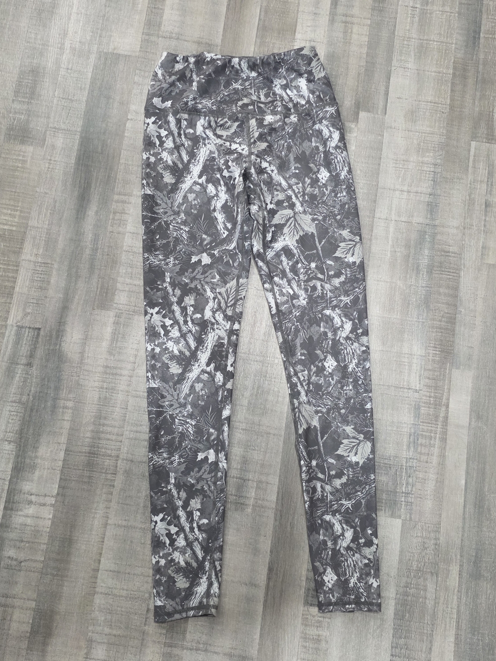 Soraymella Womens Small Grey Camo Leggings High Rise Elastic Waist Pockets EUC